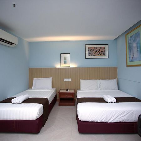 Hotel Orkid Hills At Куала-Лумпур Экстерьер фото
