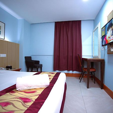 Hotel Orkid Hills At Куала-Лумпур Экстерьер фото